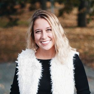 Meet your Posher, Laura